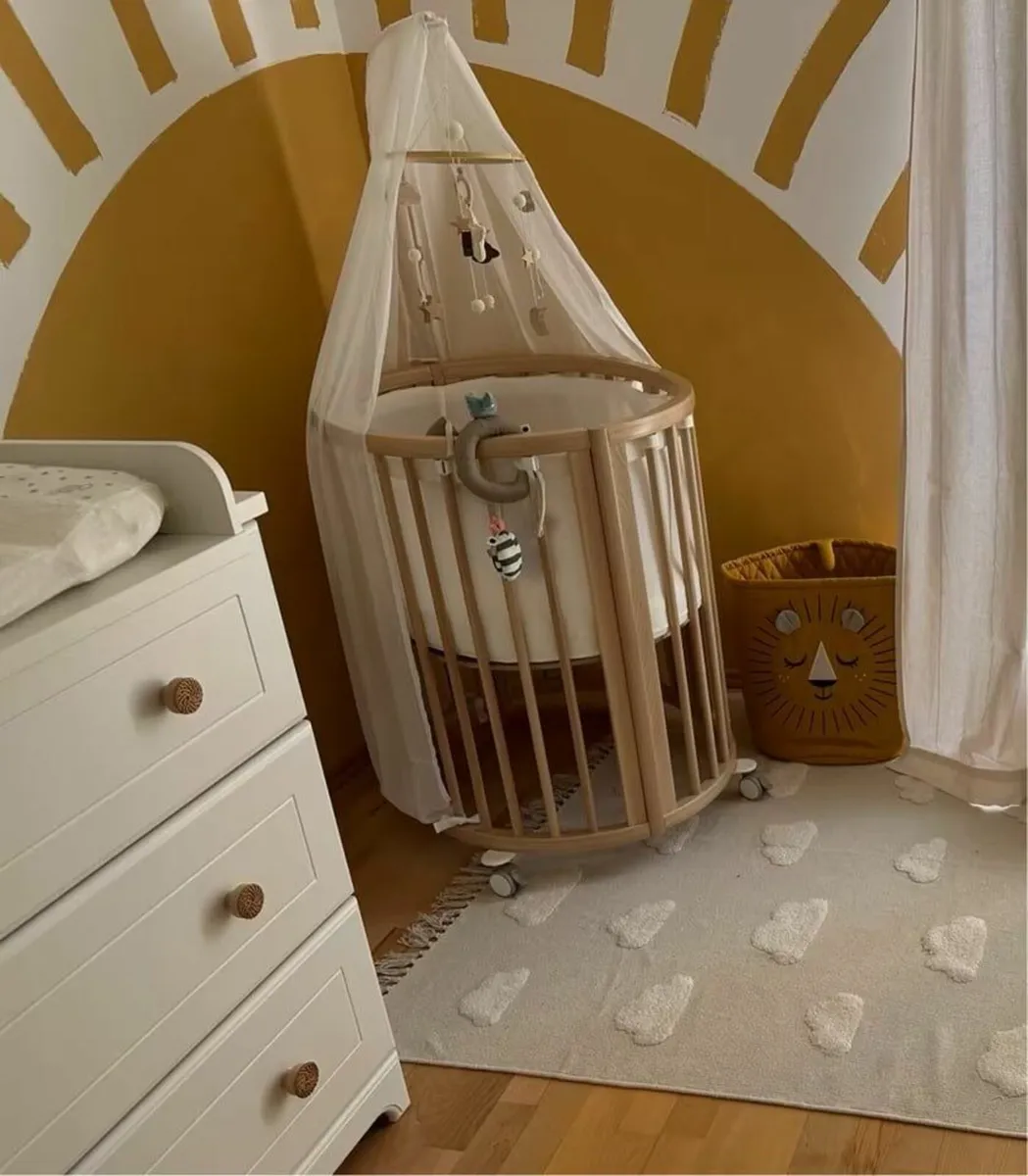 Stokke Sleepi V3 Mini Complete Baby Bed Set - Image 1