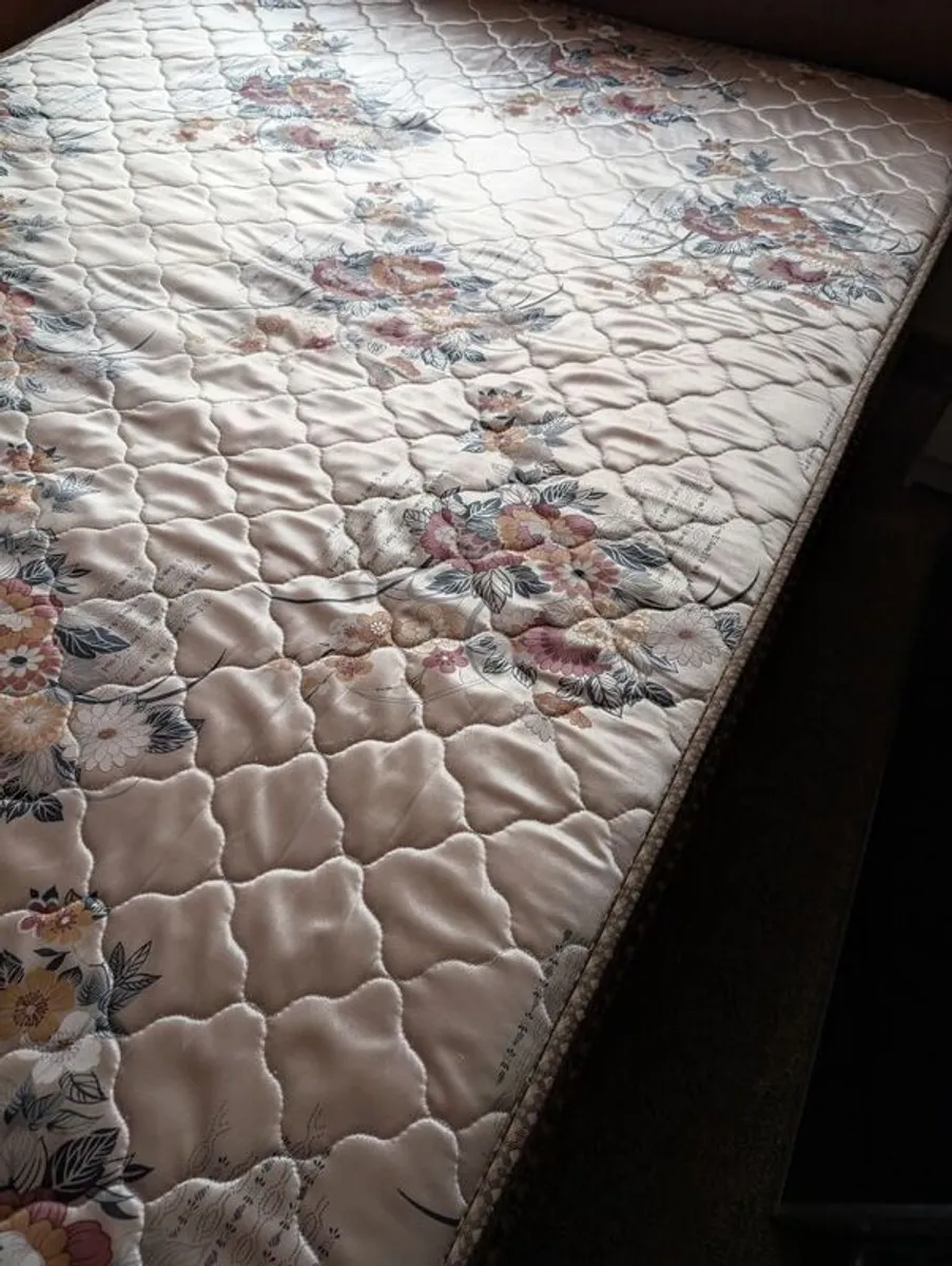 Double Bed - Image 2