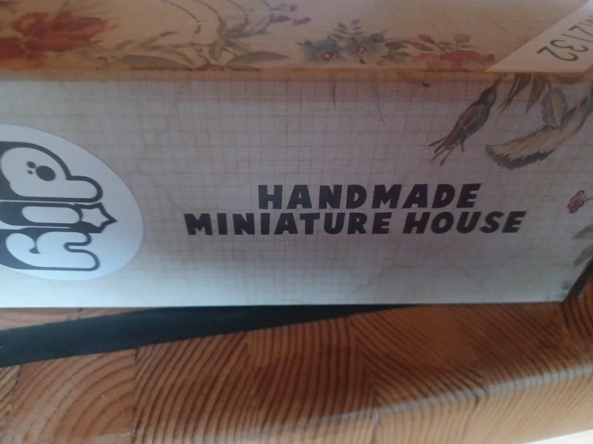 Minature House Kit - Image 3