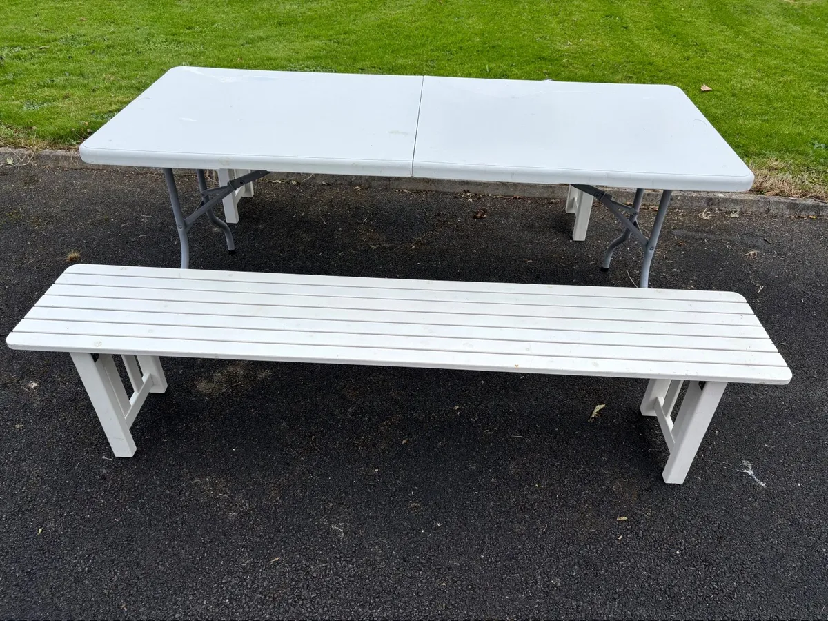 Foldable table and benches - Image 4