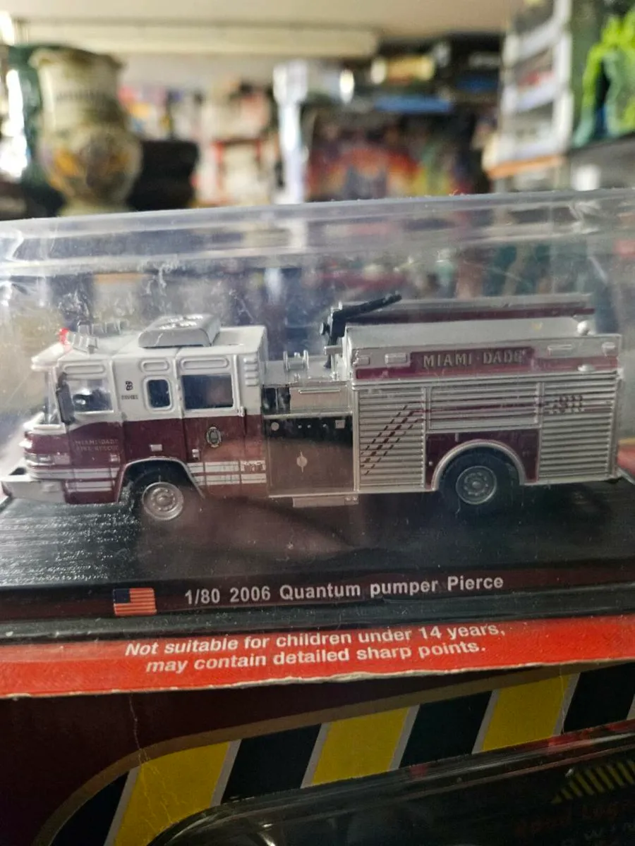 Corgi Del Prado Fire Engine - Image 3