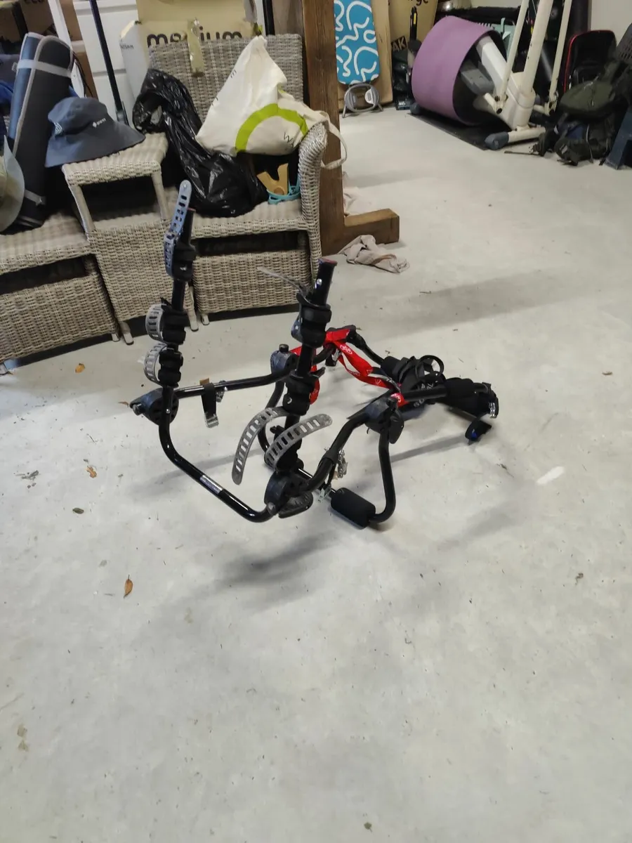 Halford's 3-bike rear mounted bike rack - Image 1