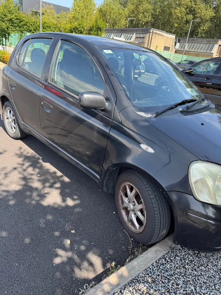 Toyota Yaris 2004 - Image 3