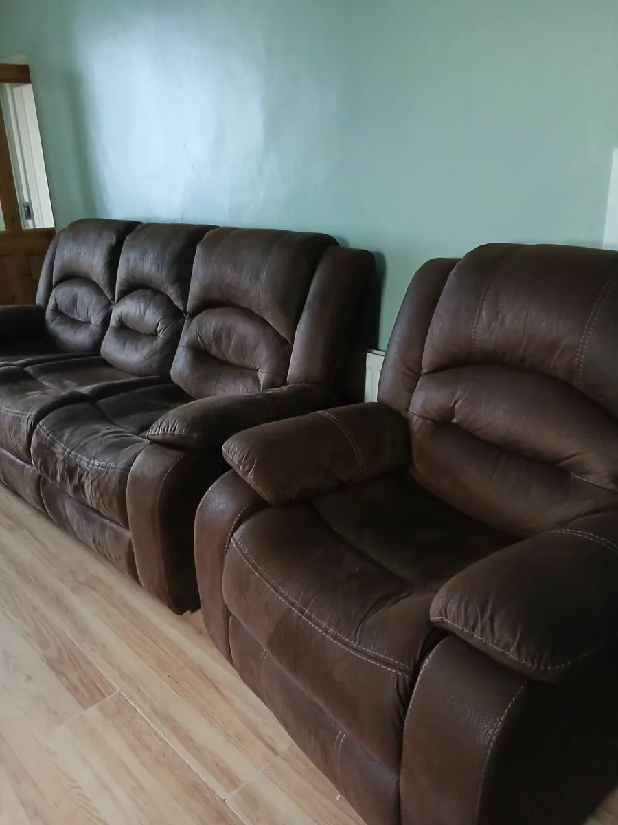 3 piece suite - Image 1