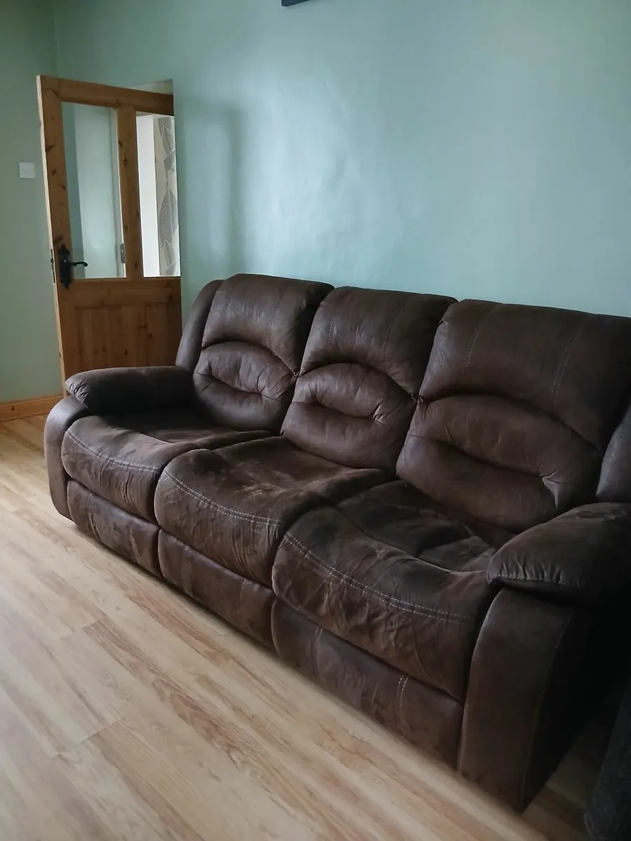 3 piece suite - Image 3