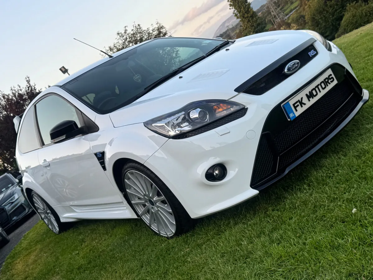 Ford Focus 2009 RS only 9k mls - Image 1