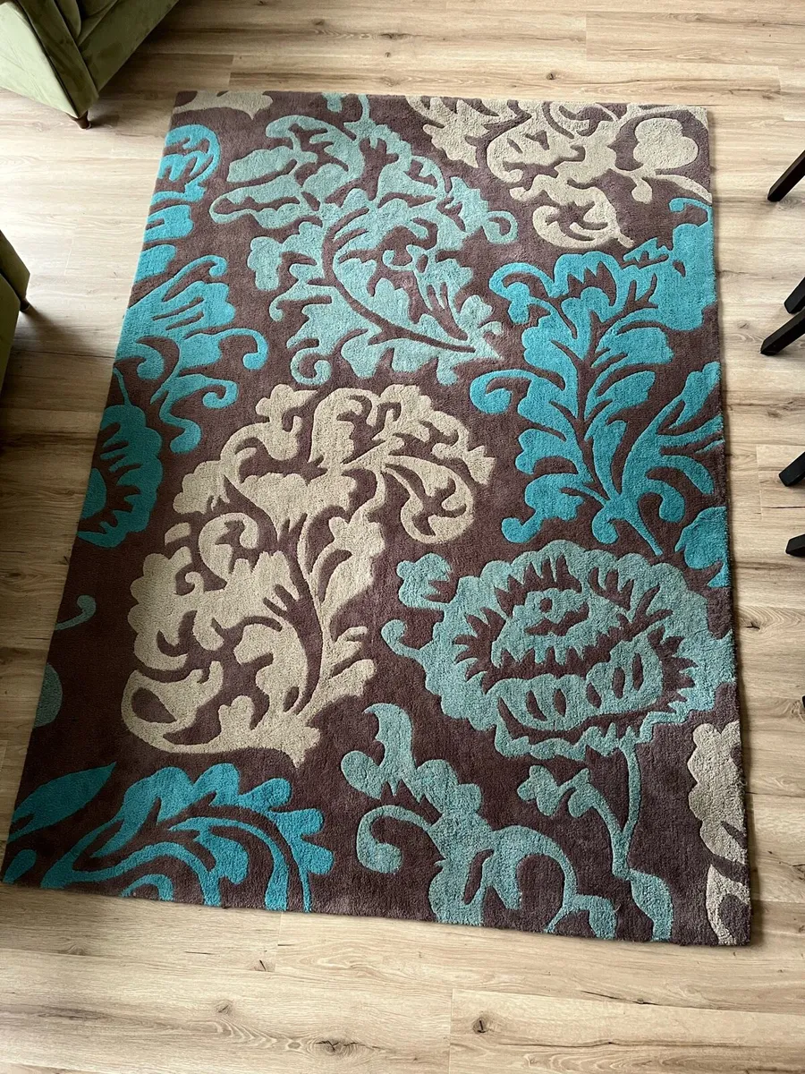 Rug - Image 1