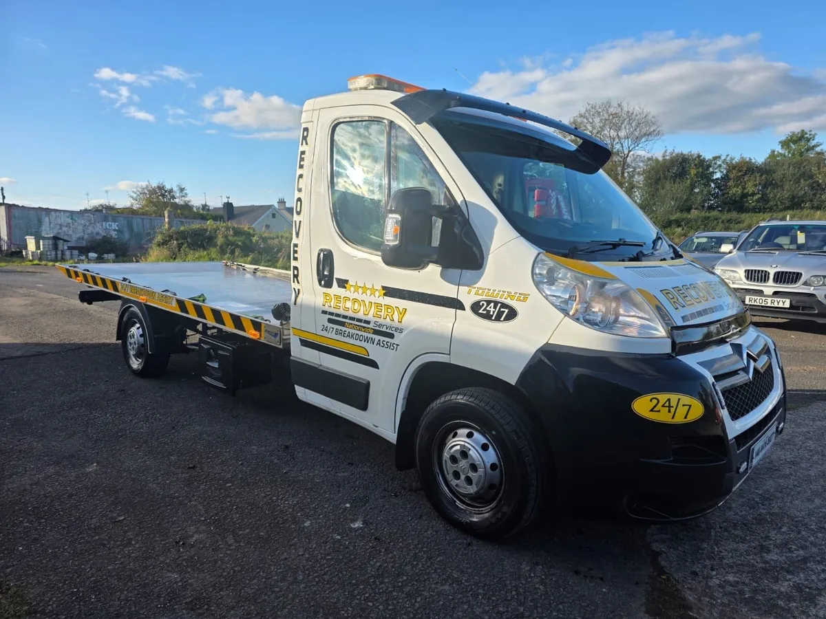 3.5 ton tilt and slide truck - Image 1