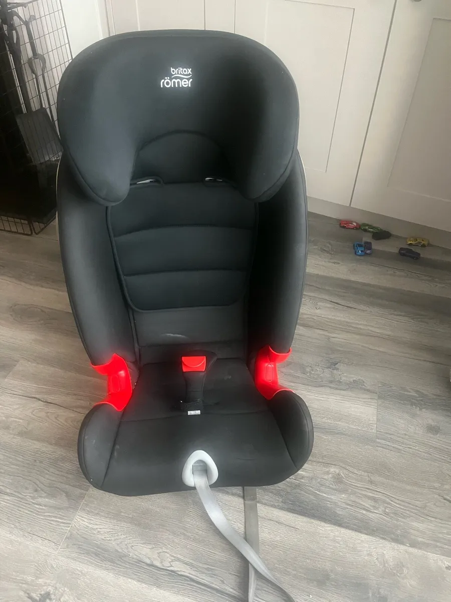 Car Seat - Image 1