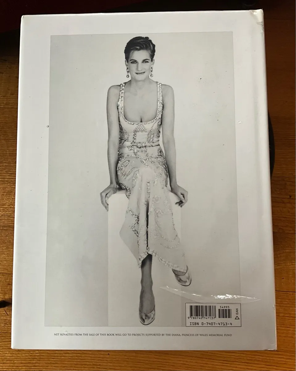 DIANA -,the Portrait. Forward by Nelson Mandela - Image 3