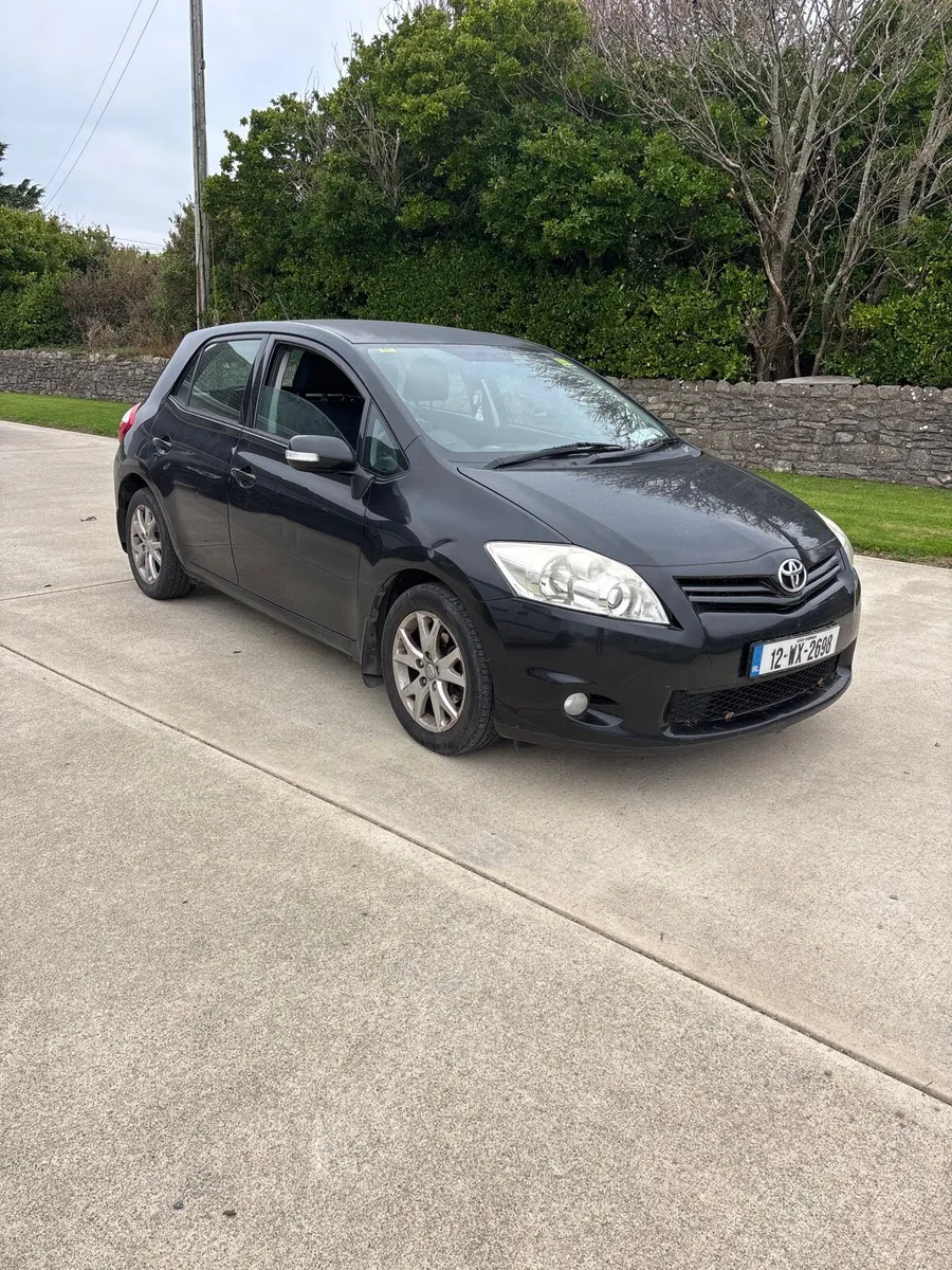 Toyota Auris - Image 2