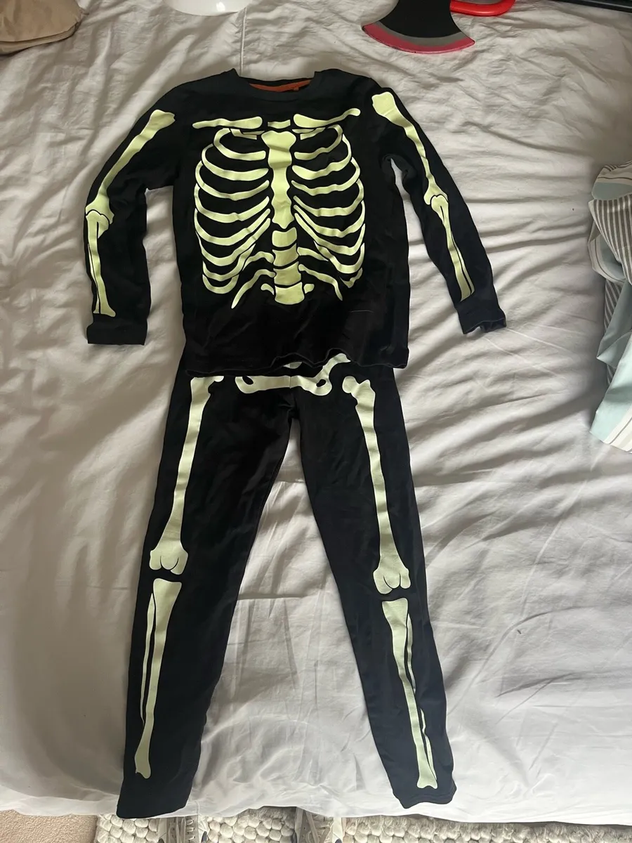Kids Halloween costume 7-8 yrs - Image 1
