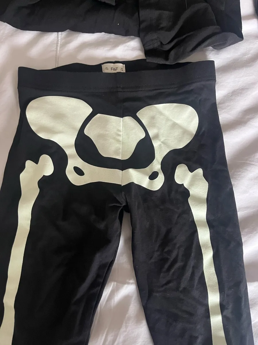 Kids Halloween costume 7-8 yrs - Image 3