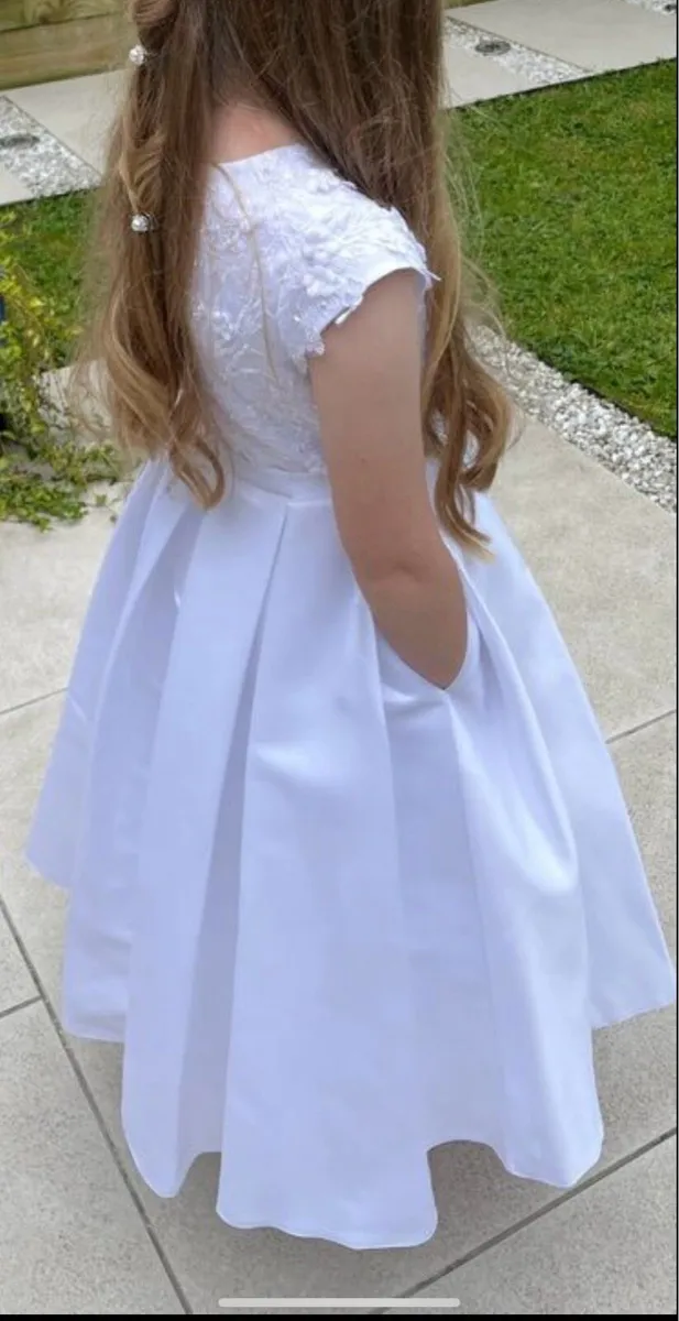 Communion dress - Image 4