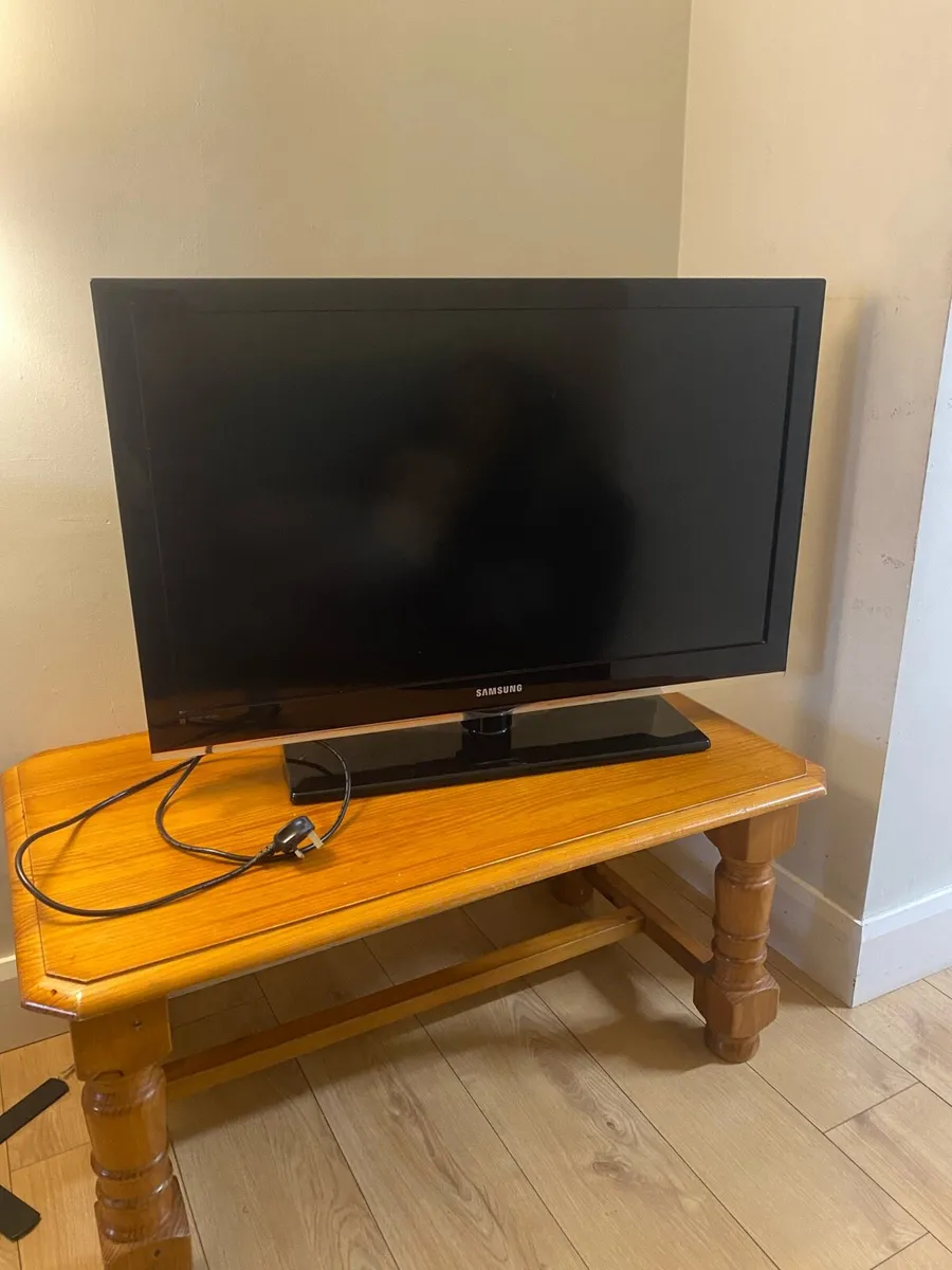 Samsung 37” TV for Sale - Image 1