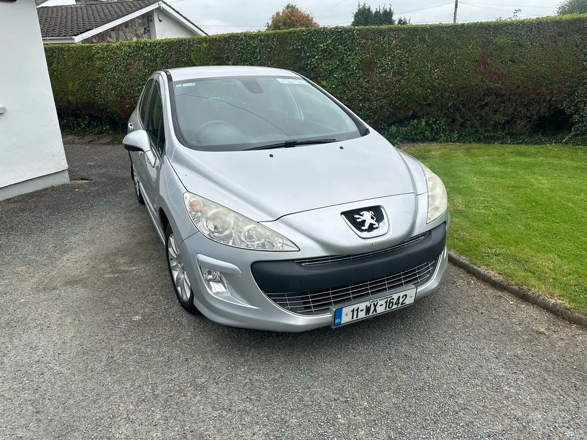 Car - Image 1
