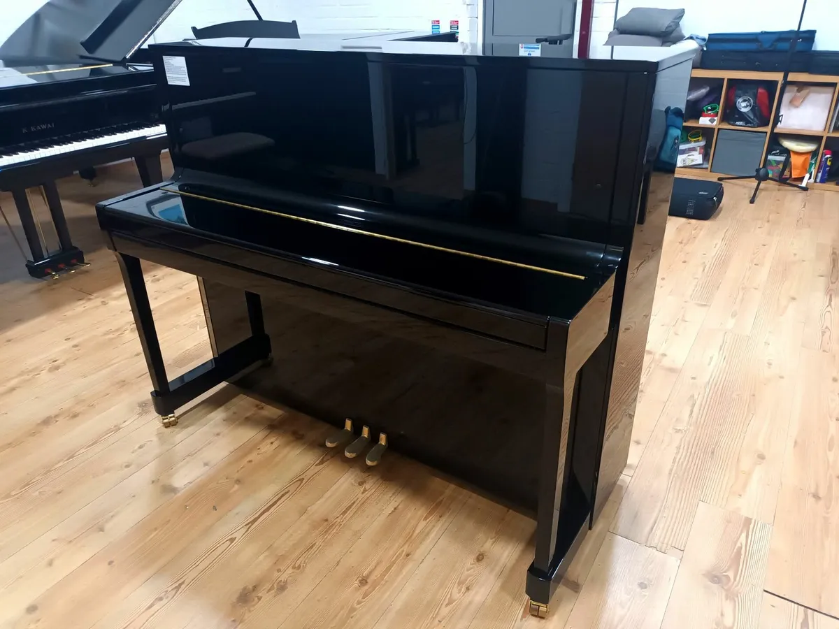 Kawai K300 | Stunning Looking & Sounding - Image 4