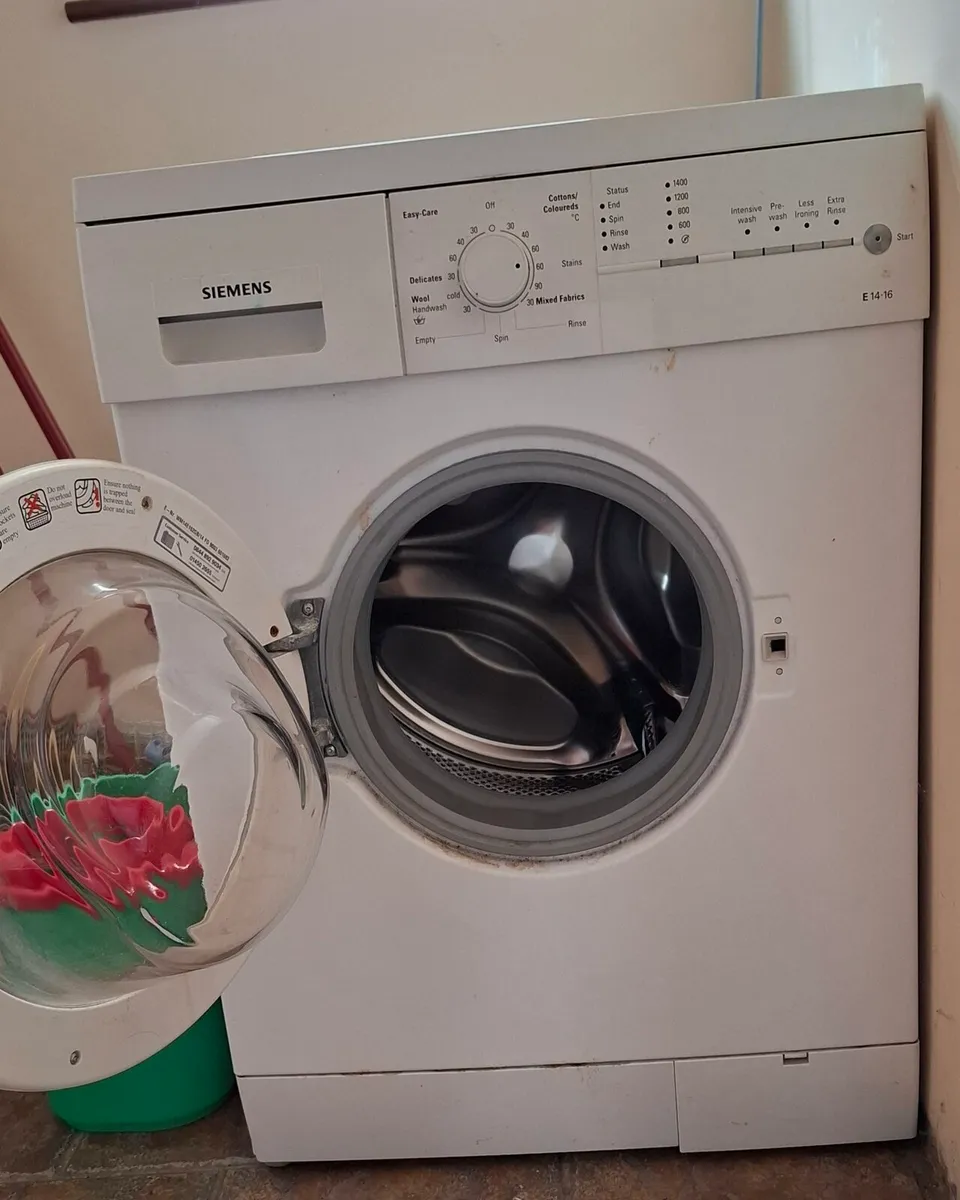 Siemens Washing Machine--WM 14 E 162GB-- 7kg Load - Image 3