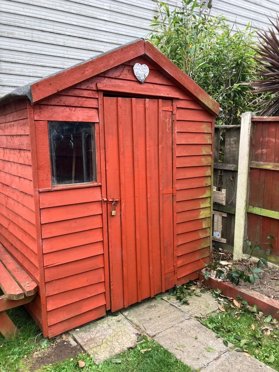 Wooden shed - Image 2