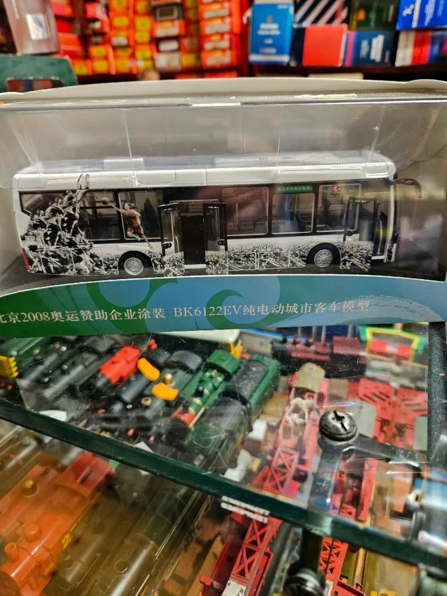 Corgi Bus - Image 3