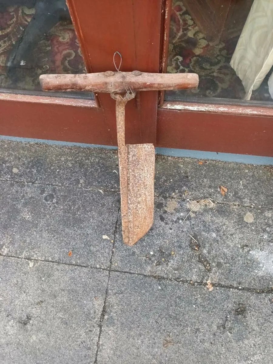 Hay Knife - Image 1