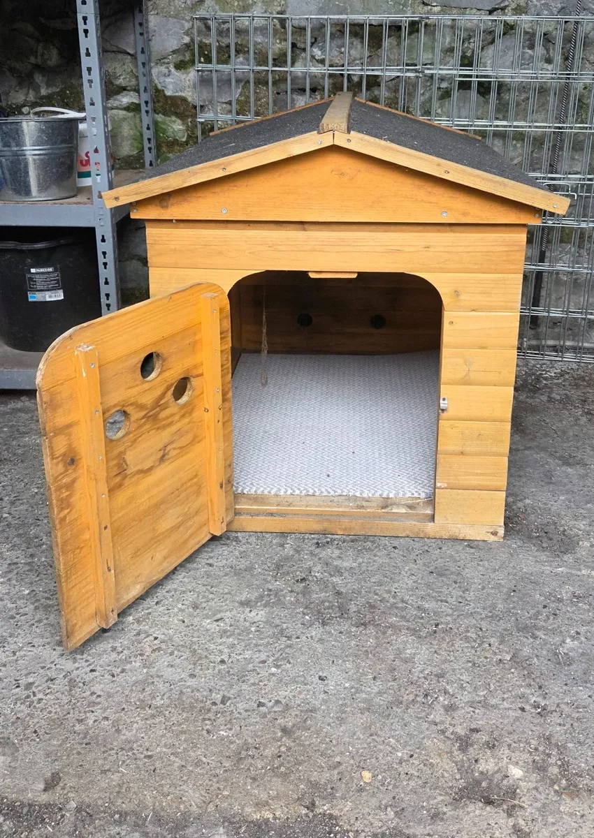 Dog House - Image 2