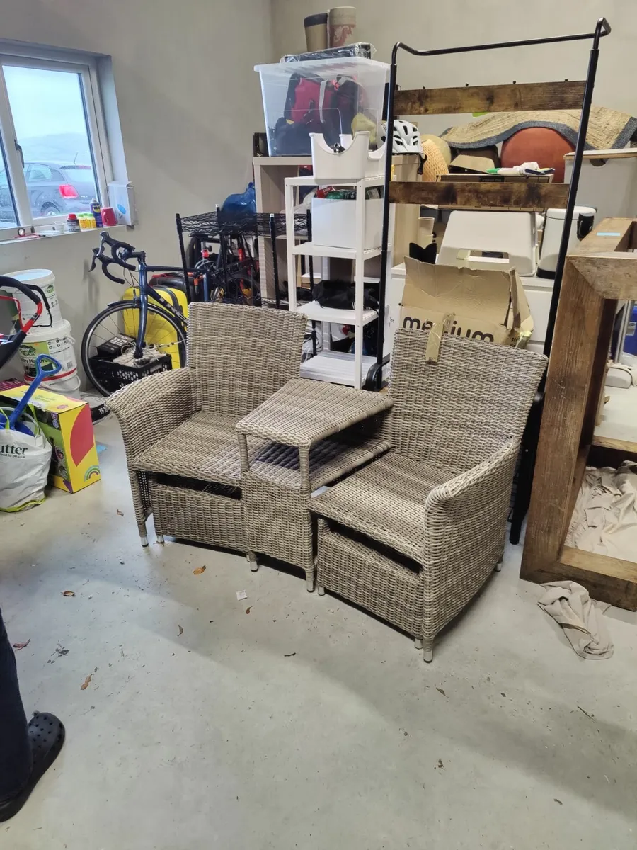garden furniture - Image 1