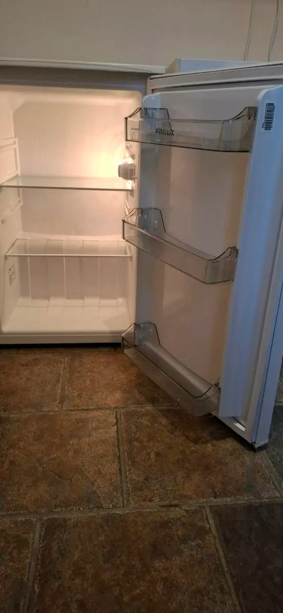 FLUX Fridge-- Excellent Condition-- - Image 4