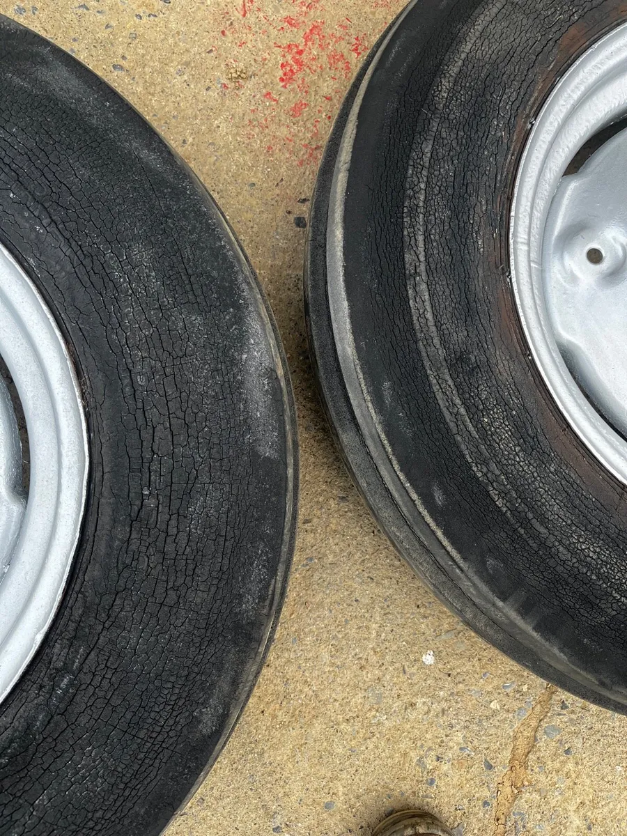 6.00 16 rims and tyres - Image 2