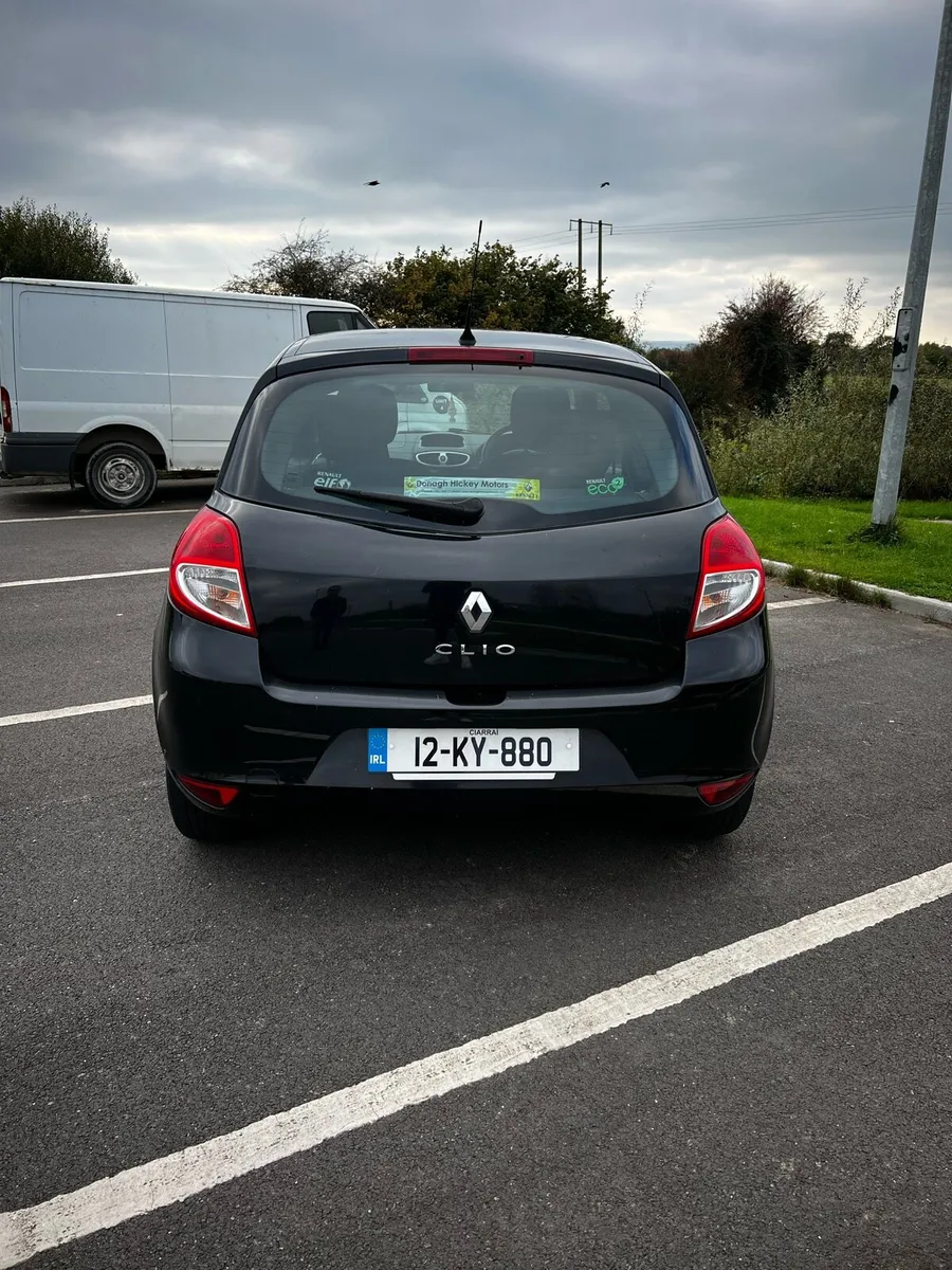 Renault Clio - Image 2