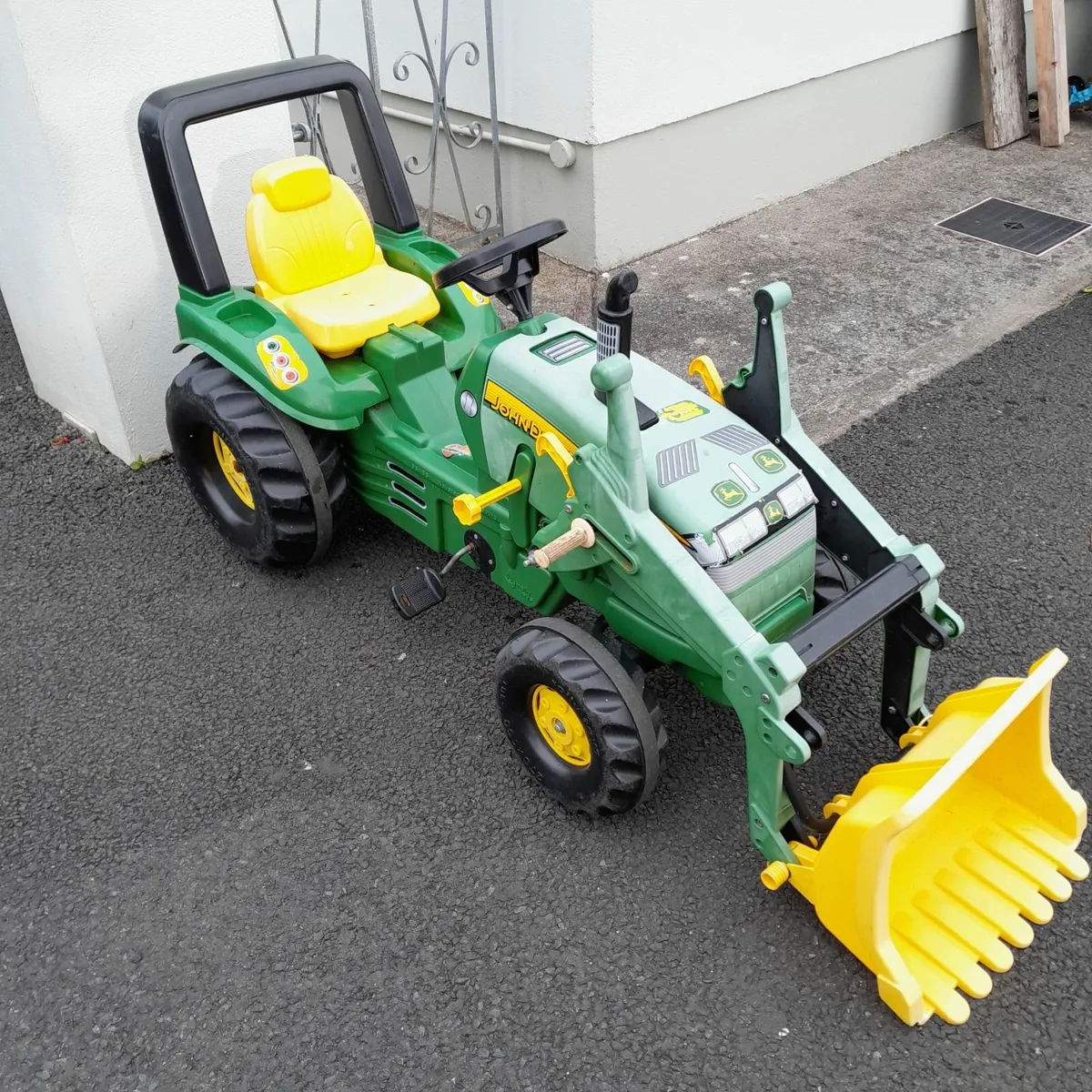 Tractor and trailer - Image 3