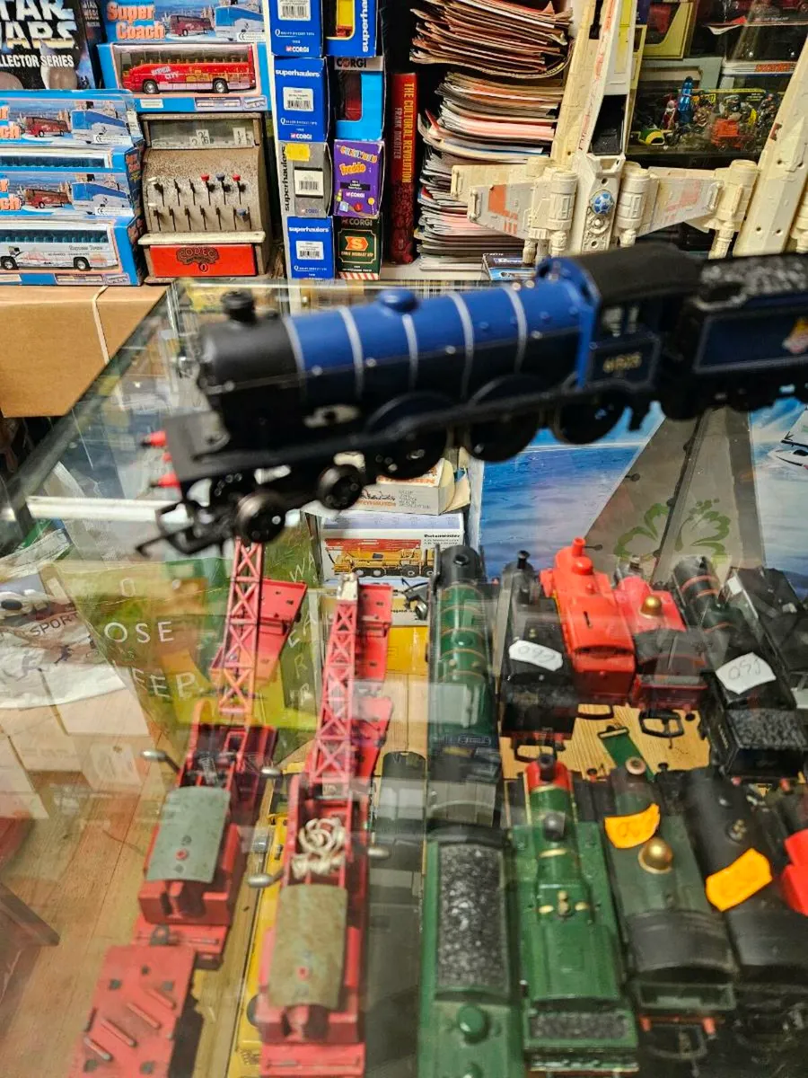 Hornby OO Gauge Steam Engine - Image 2