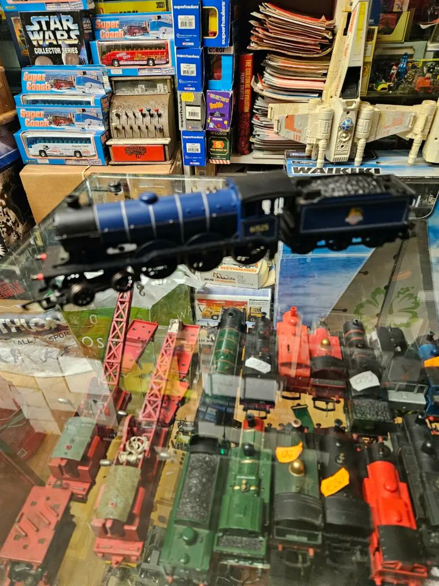 Hornby OO Gauge Steam Engine - Image 4