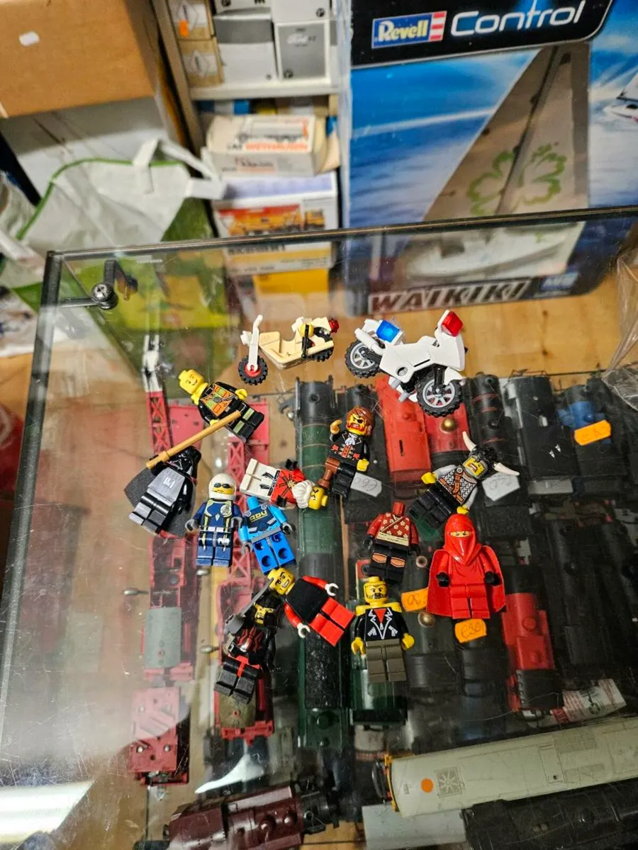 Lego Figures - Image 1