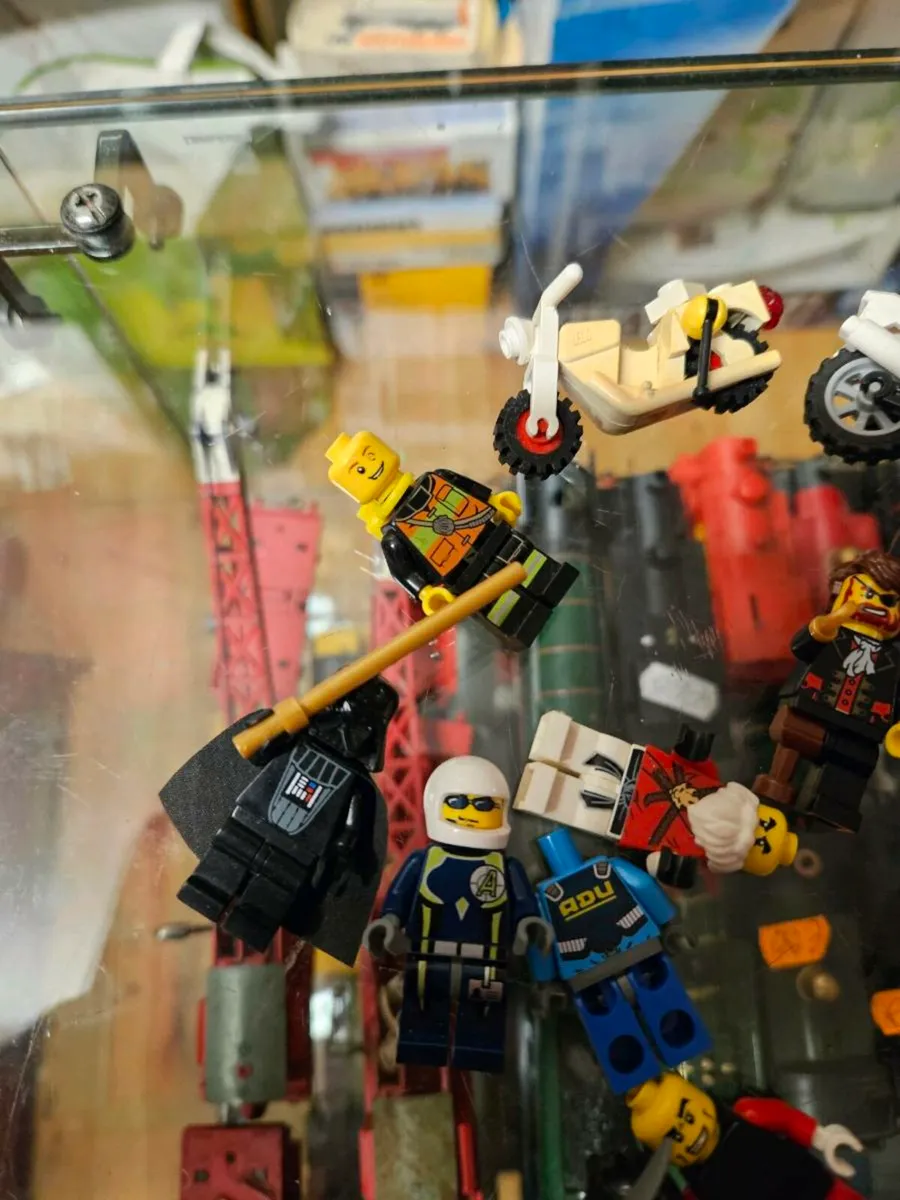 Lego Figures - Image 2