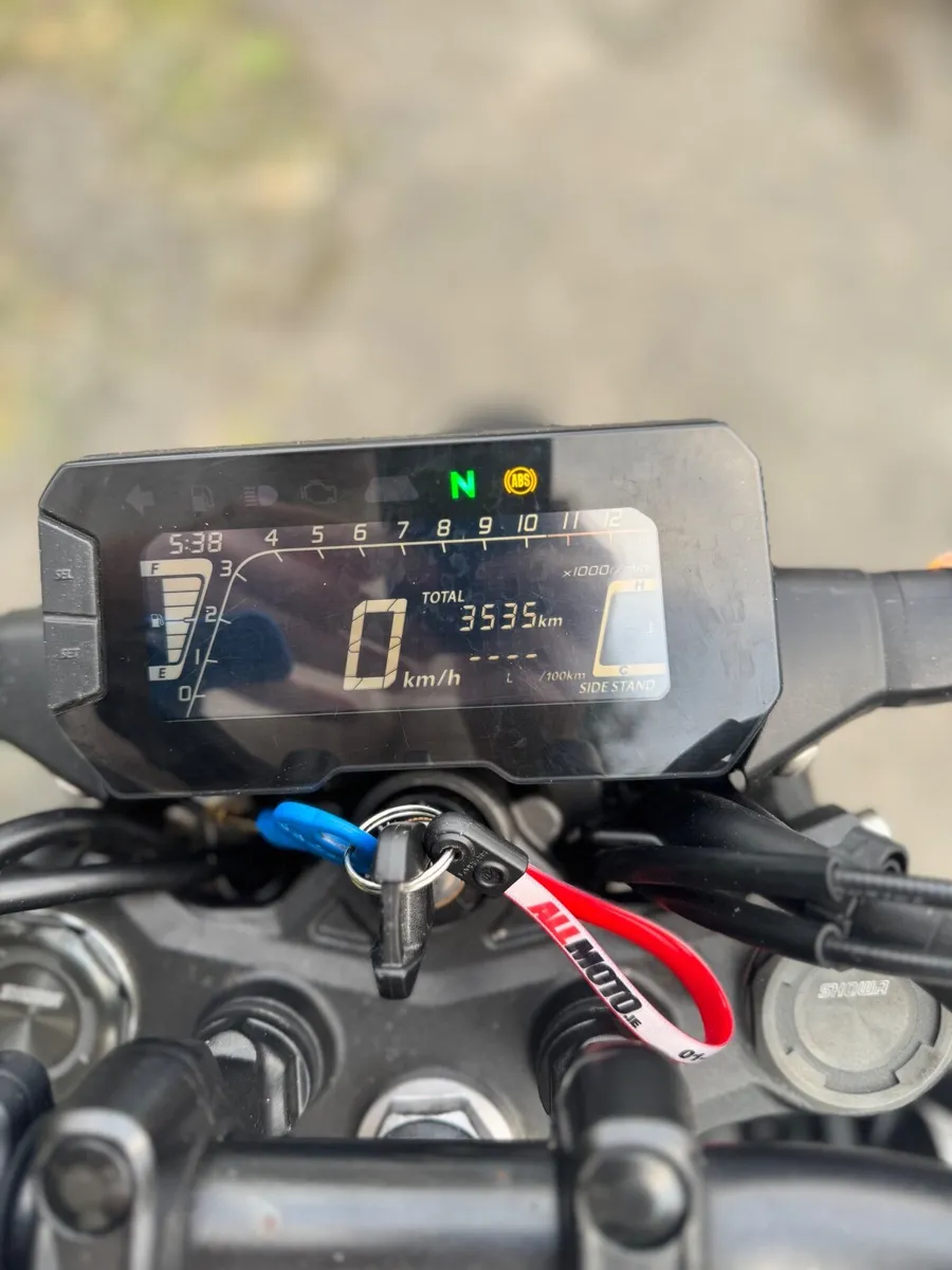 Honda CB300R 2019 - Image 2