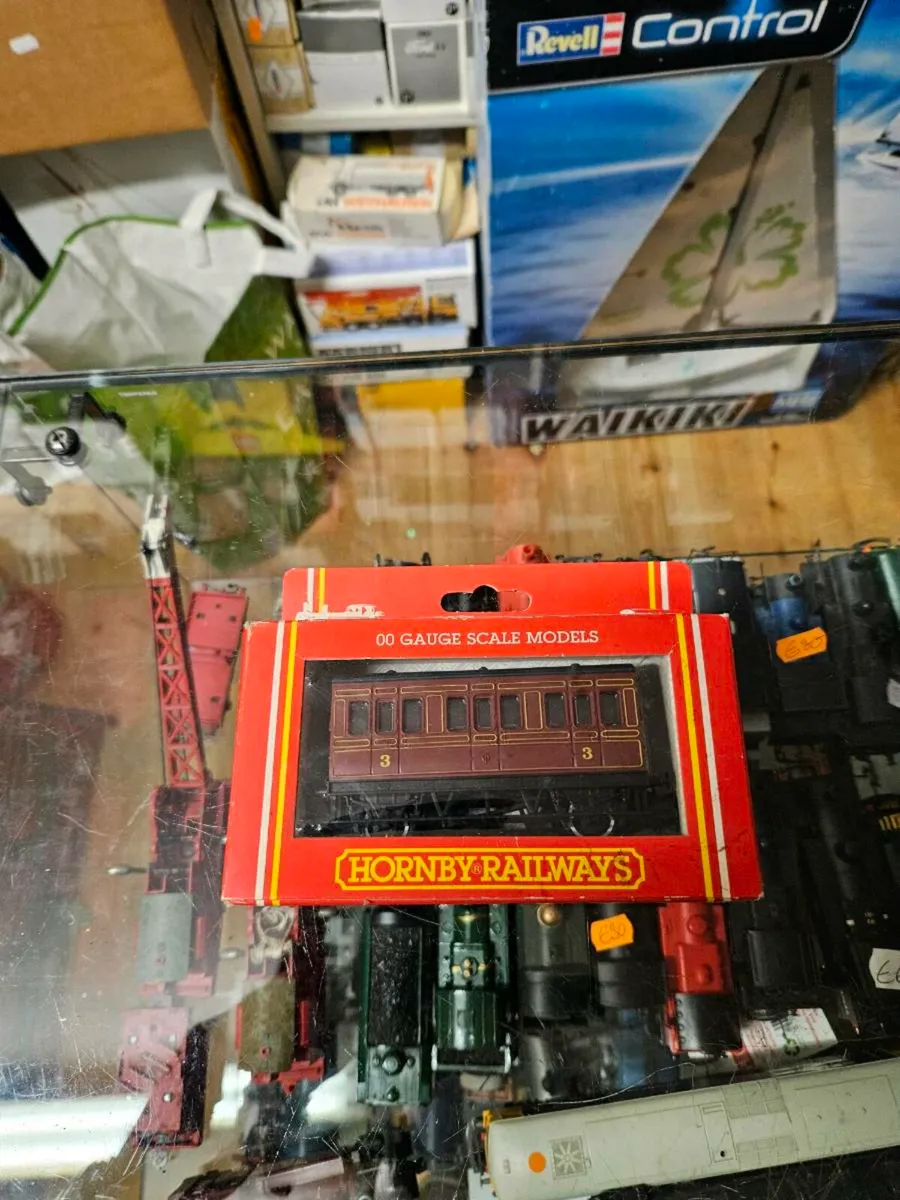 Hornby OO Gauge Carraige