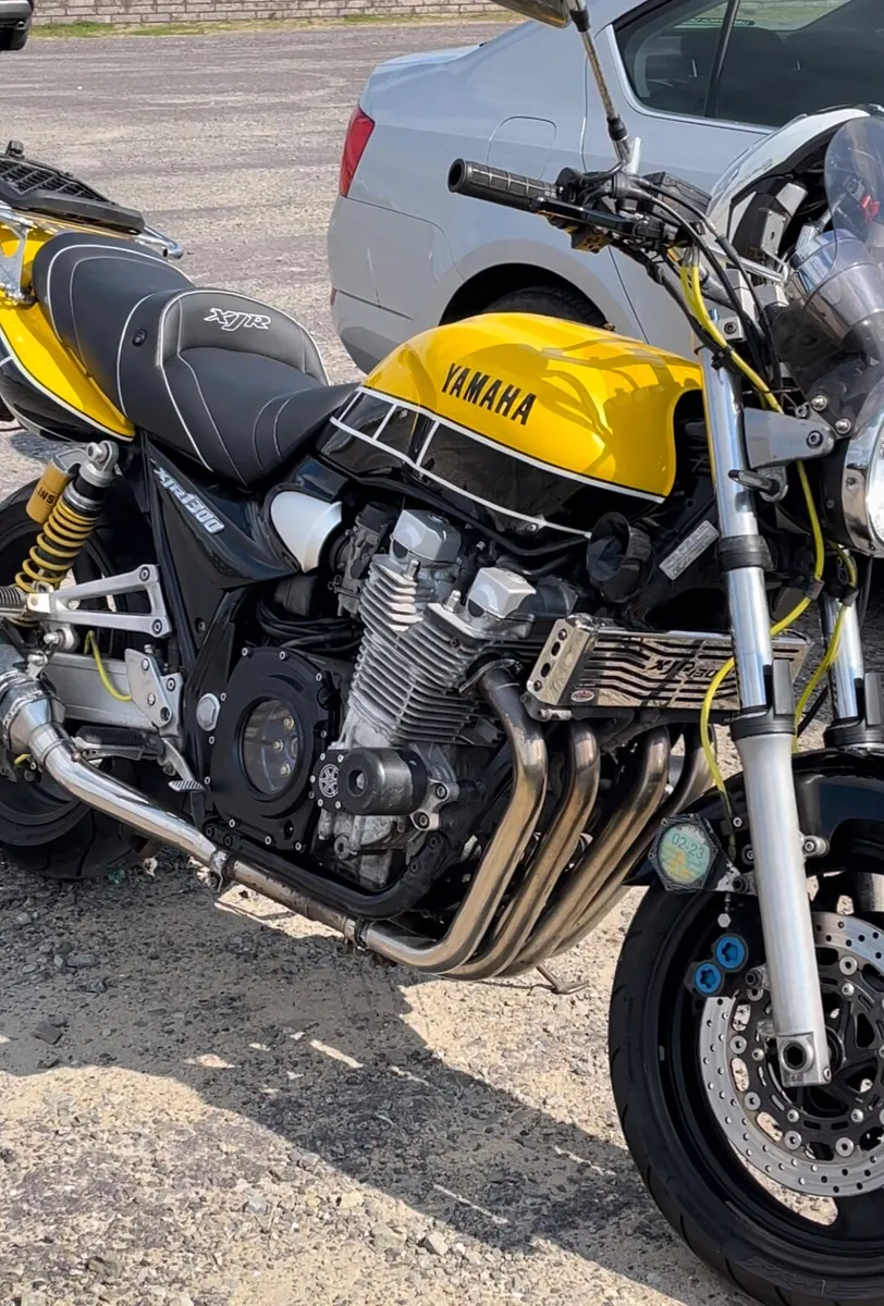 YAMAHA XJR 1300 - Image 3