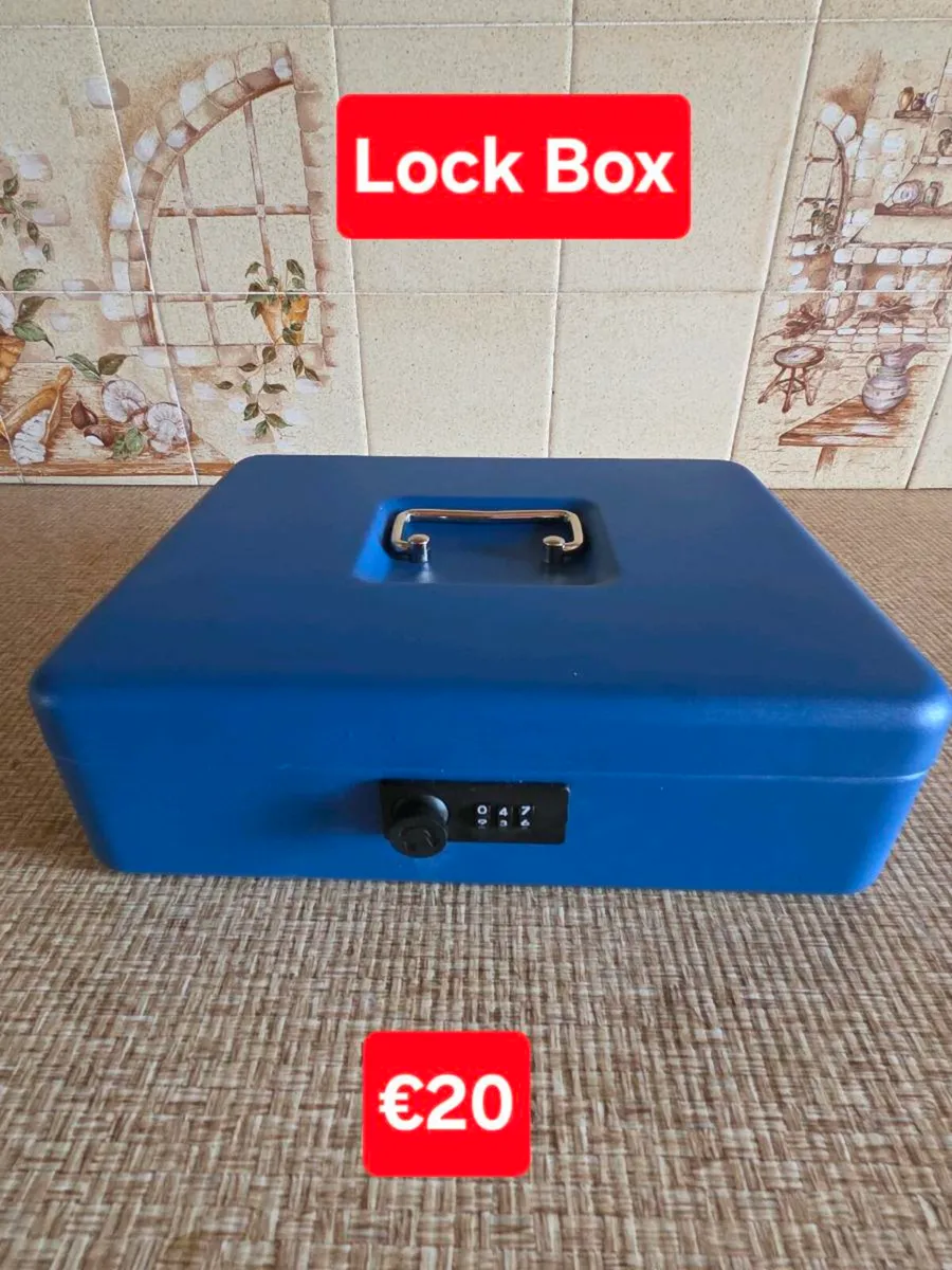 Locker box for sale - Image 1