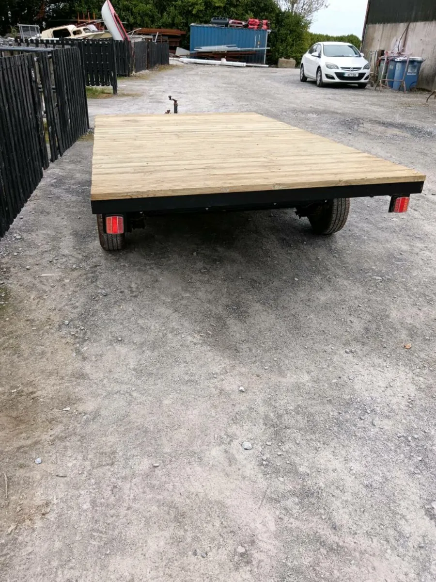 Trailer - Image 2