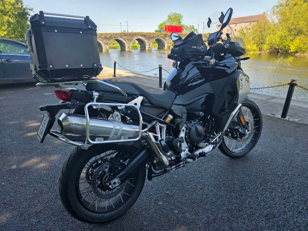 251 BMW F900GS Adventure - Image 1