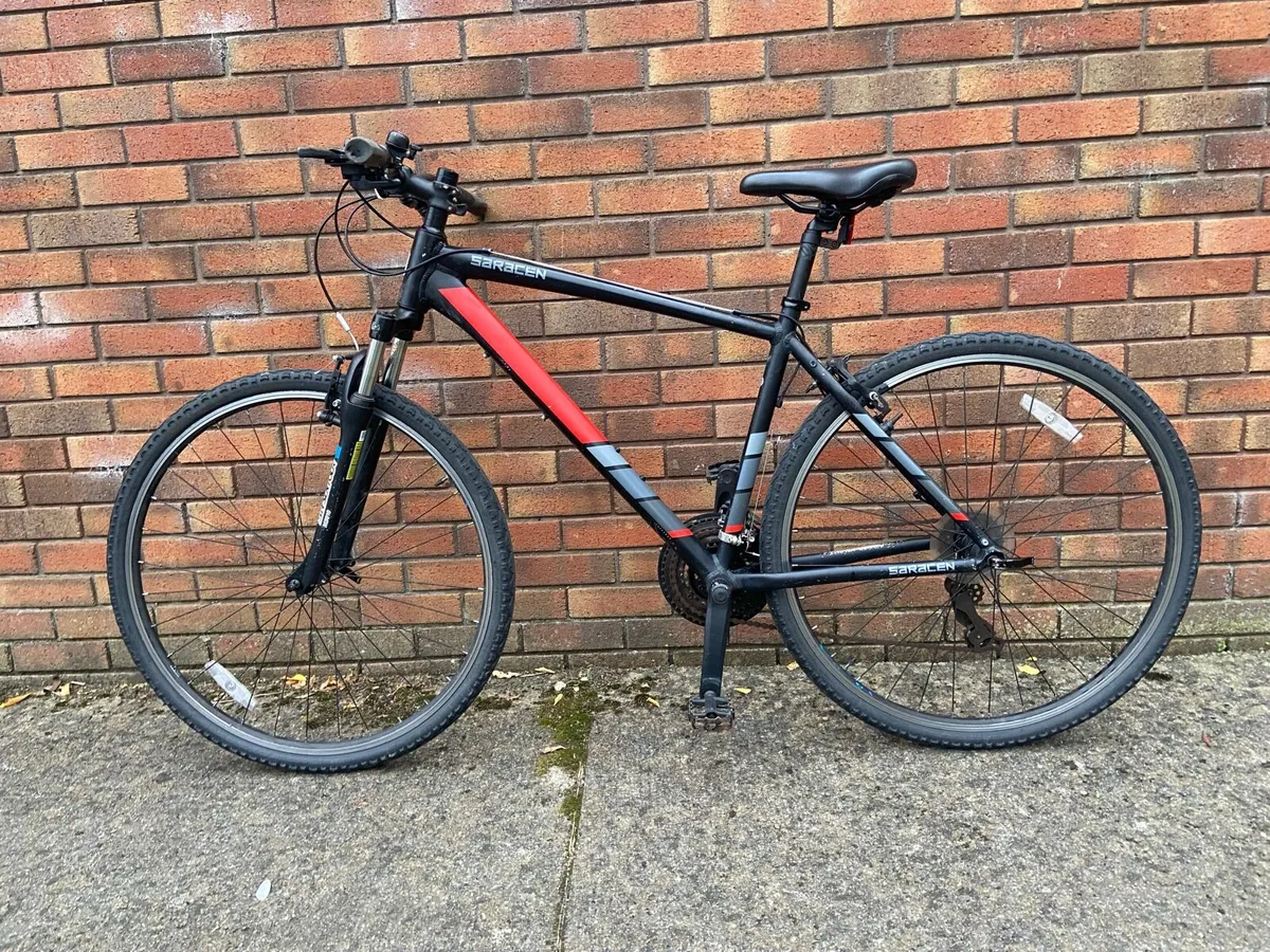 28 Inch Saracen Hybrid bicycle - Image 2