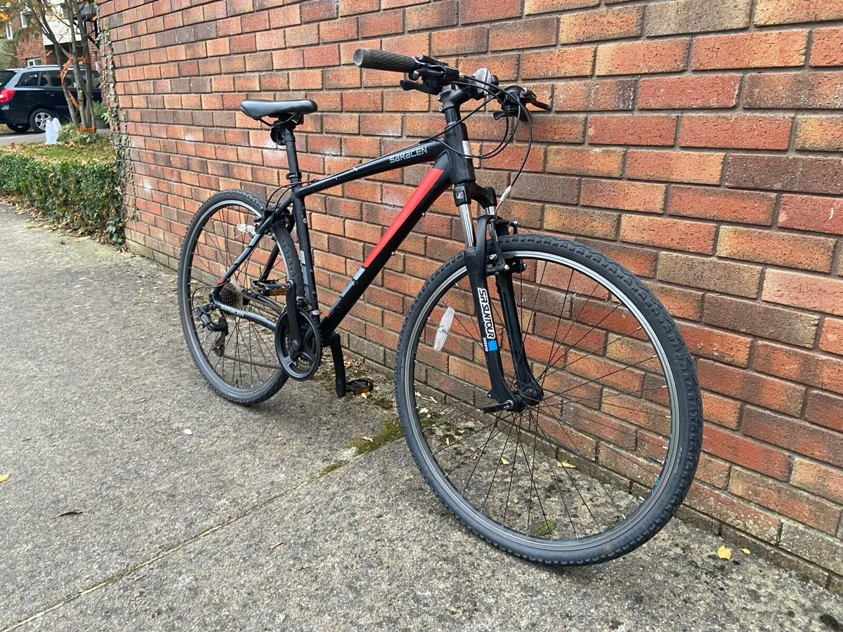 28 Inch Saracen Hybrid bicycle - Image 4