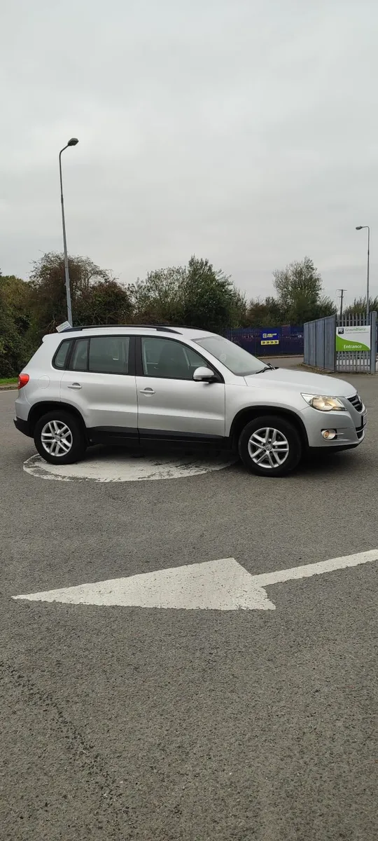 Volkswagen Tiguan 2008 - Image 3
