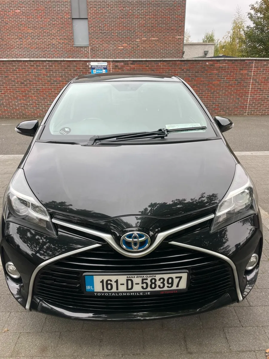 Toyota Yaris 2016 AUTOMATIC HYBRID - Image 1