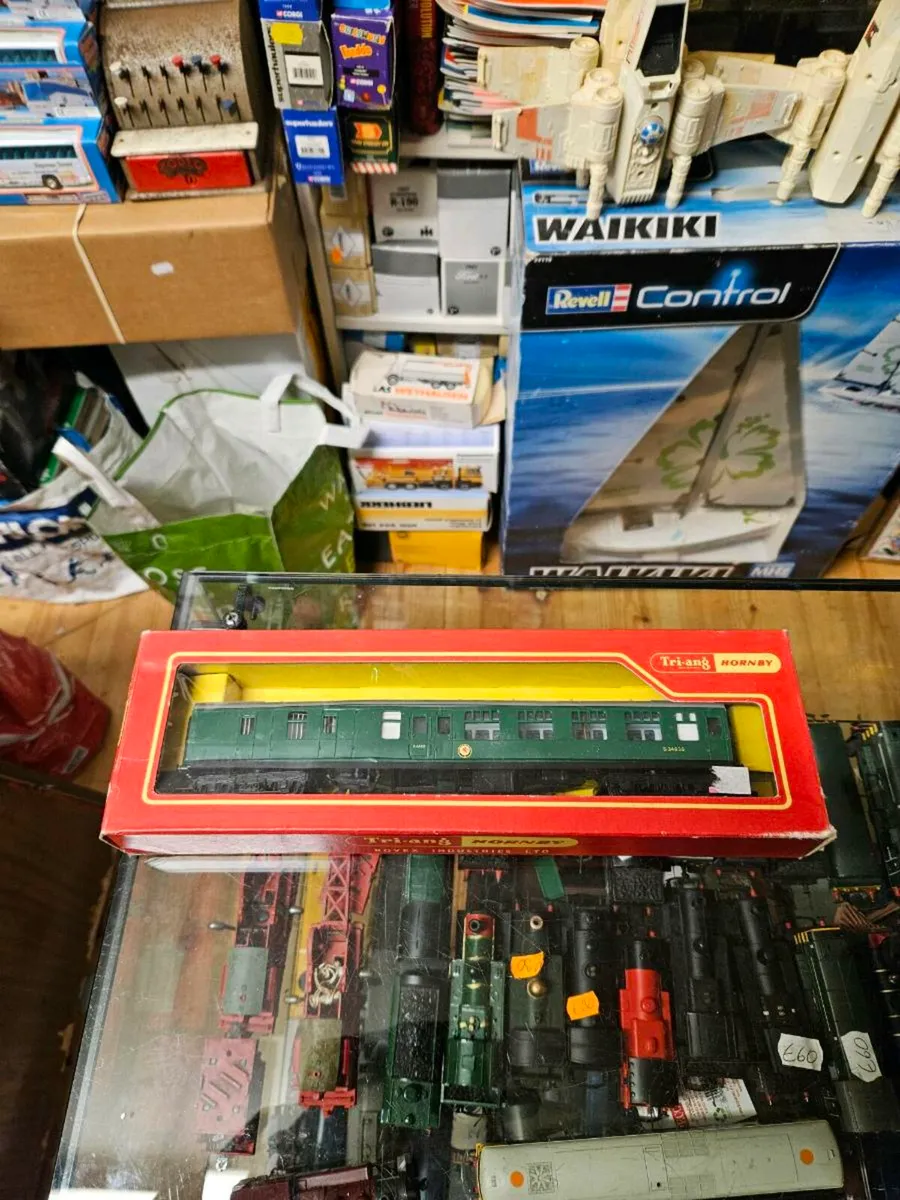 Hornby Triang OO Gauge Carraige