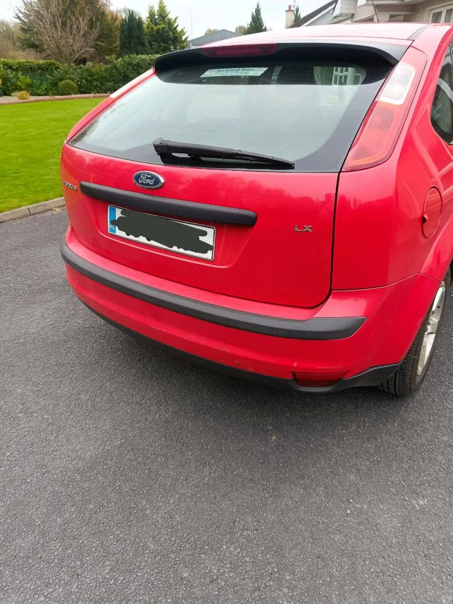 2006 Ford Focus - Image 2