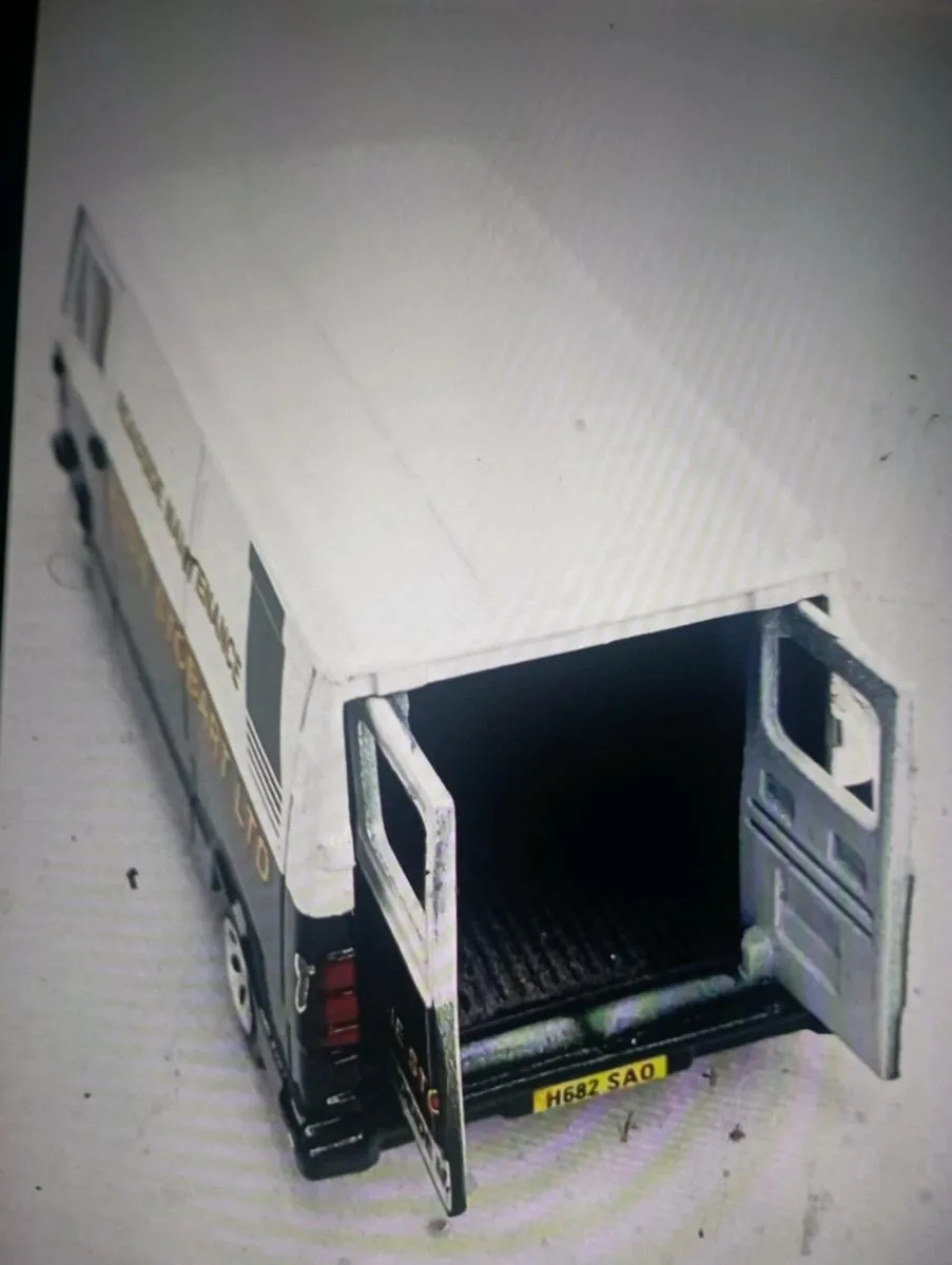 CORGI  EDDIE STOBART MERCEDES   MAINTENANCE VAN - Image 3