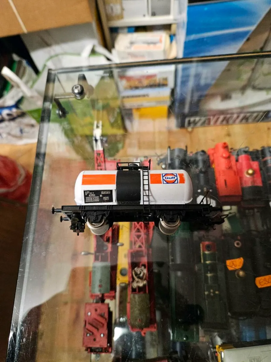Hornby Lima OO Gauge Gulf Tanker Wagon - Image 2