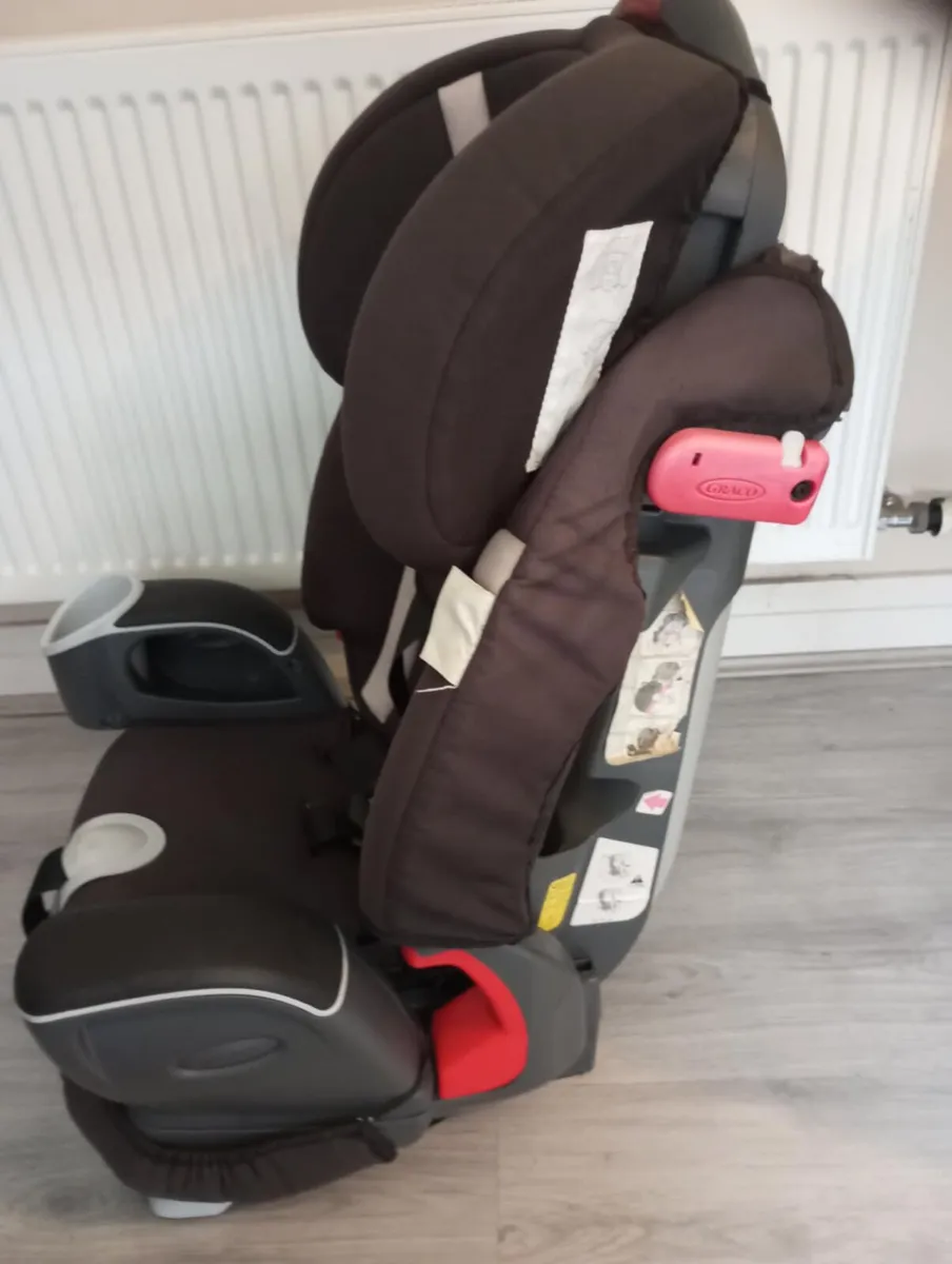 Graco kids car seat - Image 4